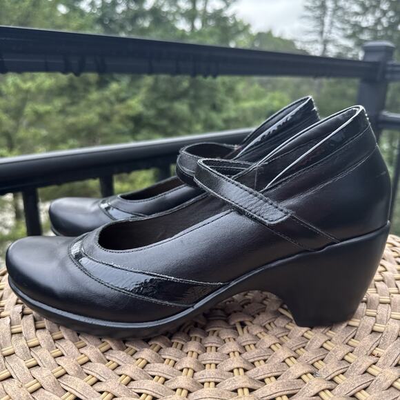 Naot Black Mary Jane Heels Comfortable Good Condition Size 42 US 10 Easy Strap - Picture 1 of 16